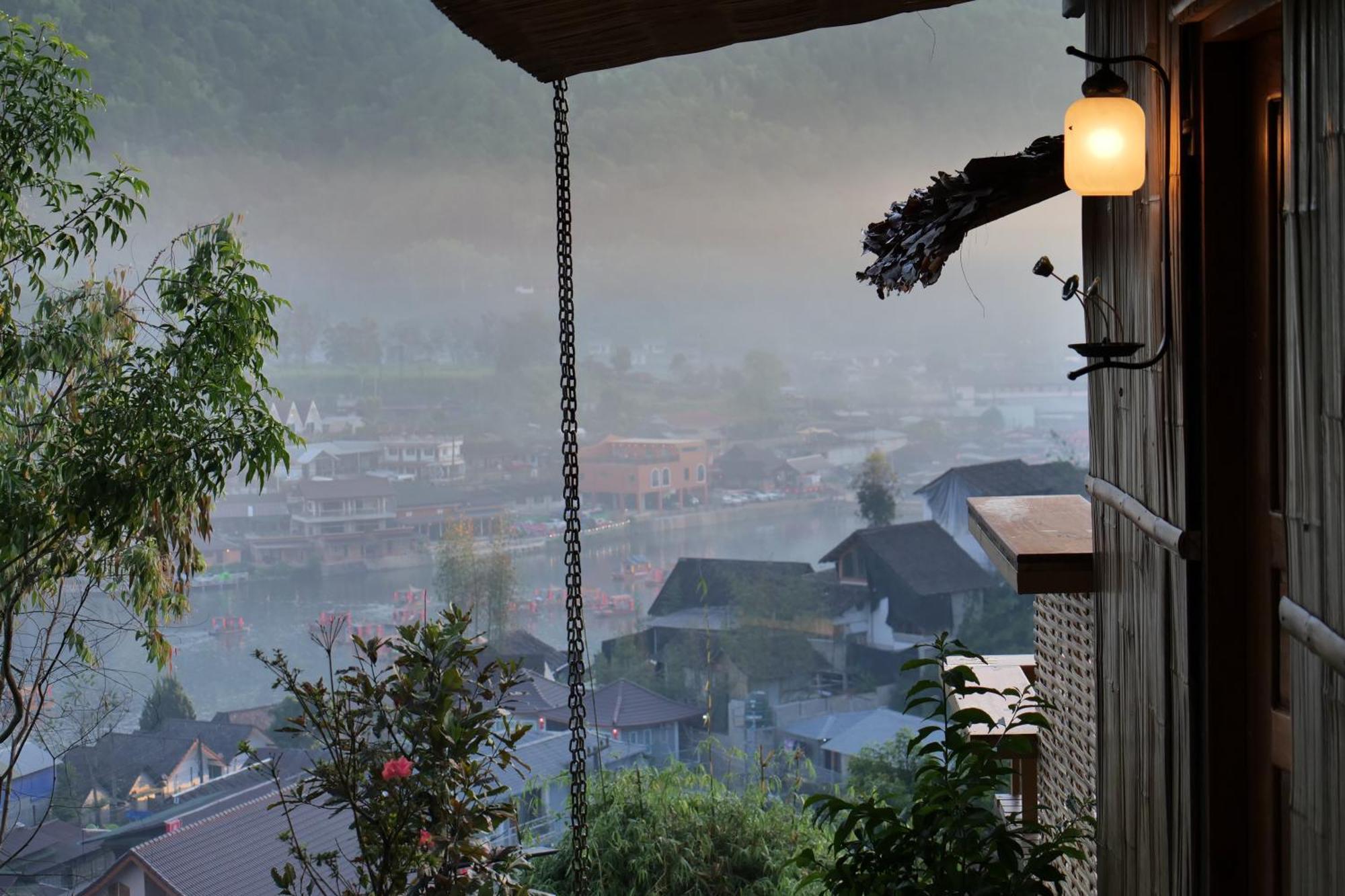 Hedreung Banrakthai Homestay And Camping Ban Rak Thai Buitenkant foto
