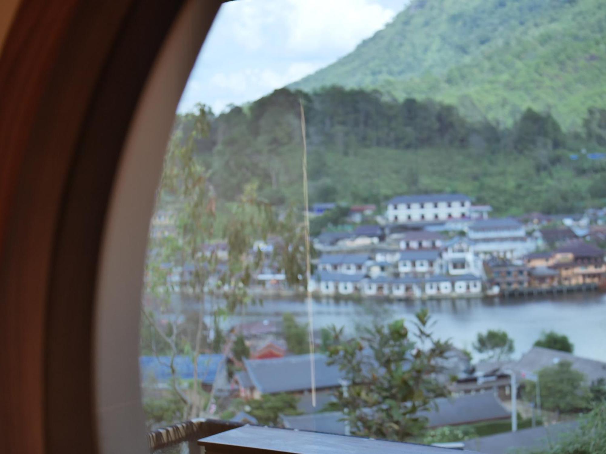 Hedreung Banrakthai Homestay And Camping Ban Rak Thai Buitenkant foto